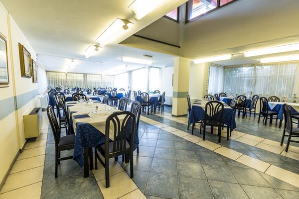 Hotel Le Ginestre Camaiore Bagian luar foto