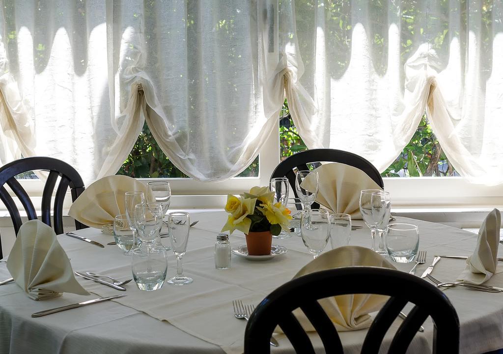 Hotel Le Ginestre Camaiore Bagian luar foto