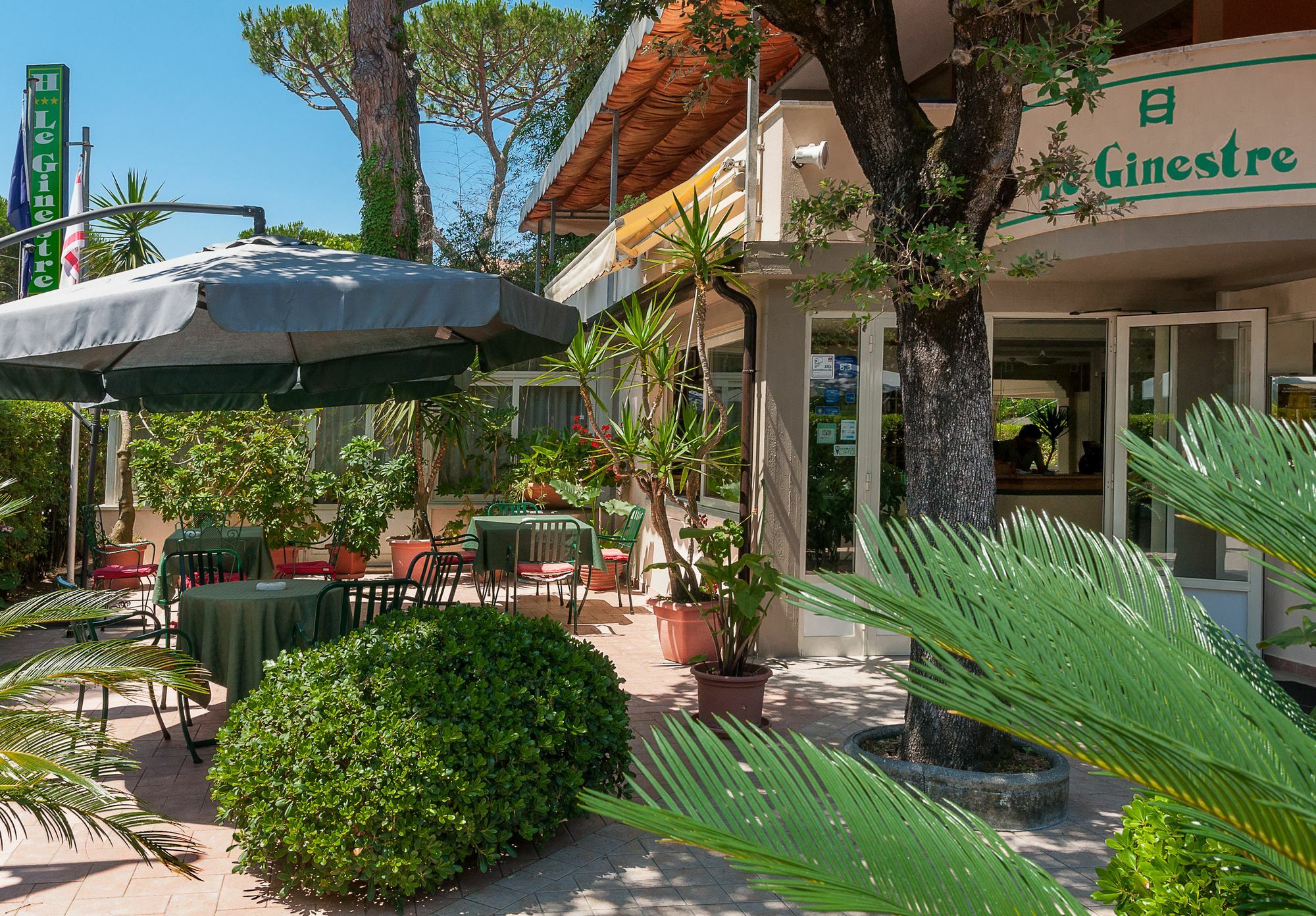 Hotel Le Ginestre Camaiore Bagian luar foto